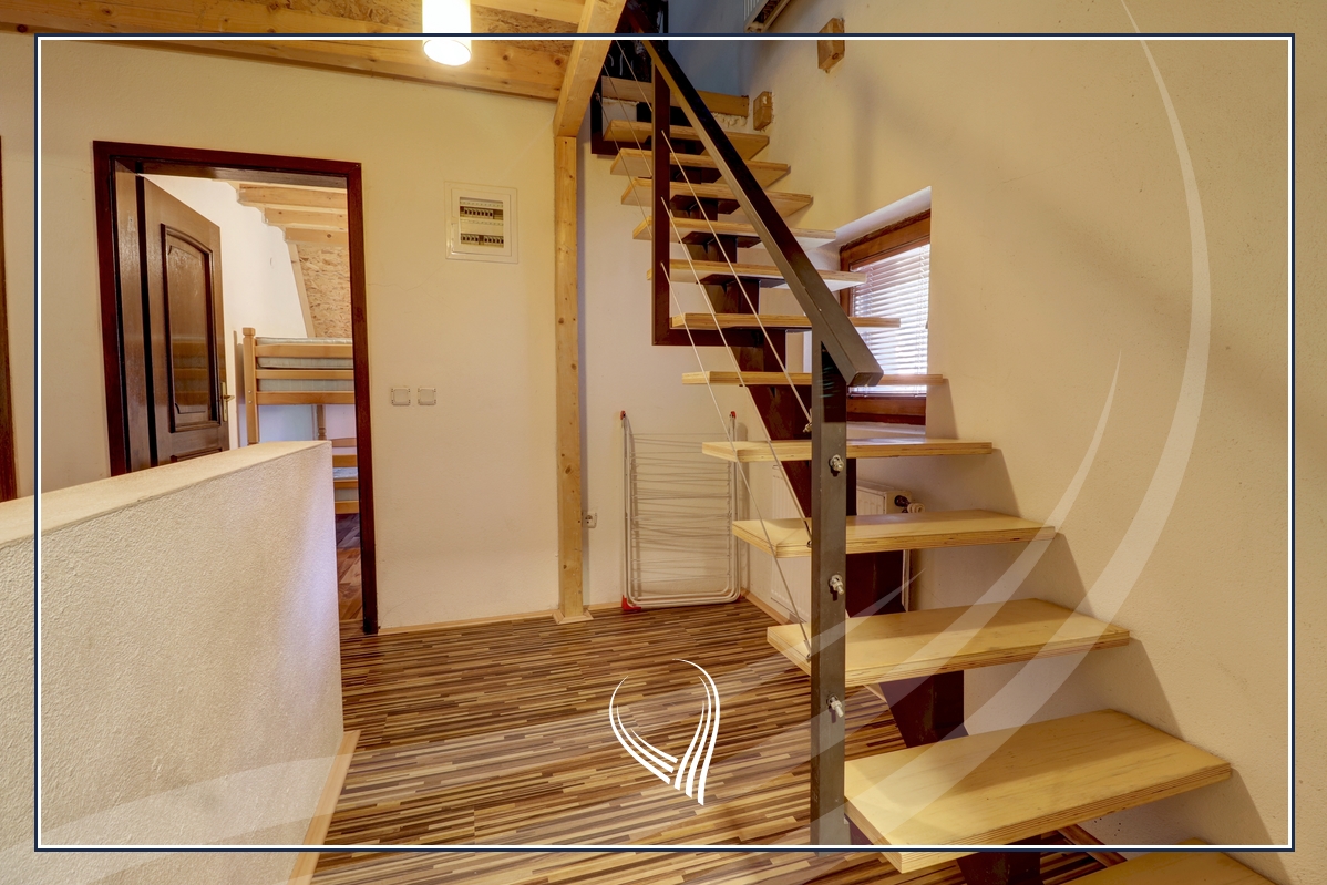 woman singing on stage